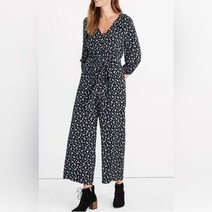 Madewell Ruffle-Sleeve Jumpsuit in Baby's Breath Black L
